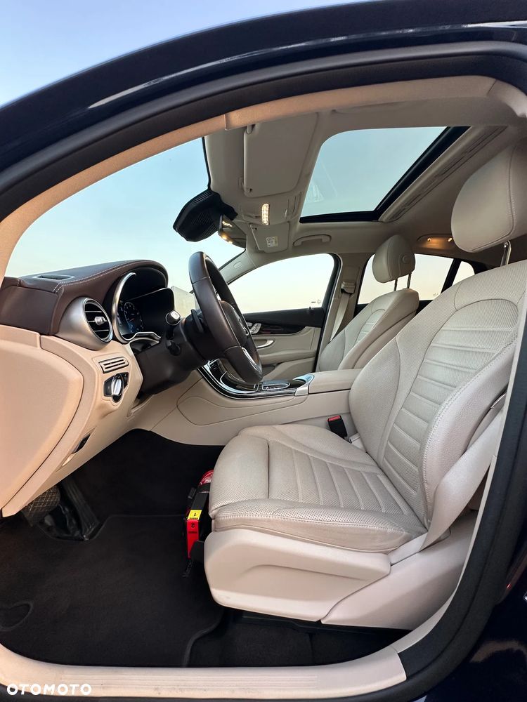 Mercedes-Benz GLC 300 4-Matic - 24