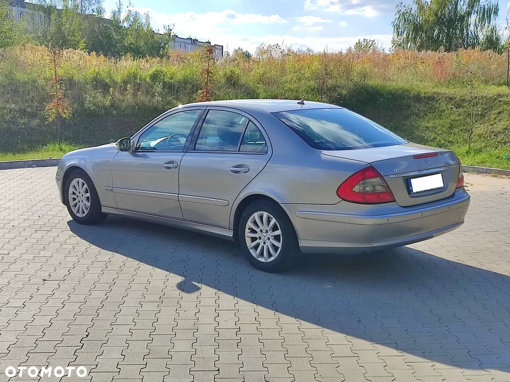 Mercedes-Benz Klasa E 220 CDI Elegance - 4