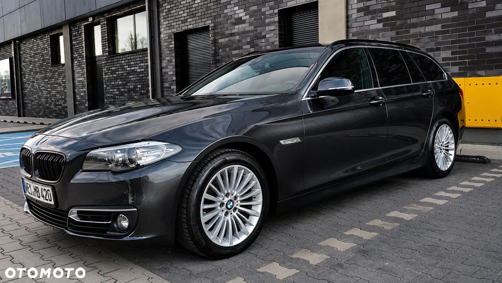 BMW Seria 5 525d Luxury Line - 16