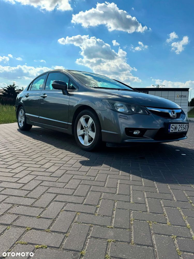 Honda Civic 1.8 Executive - 3