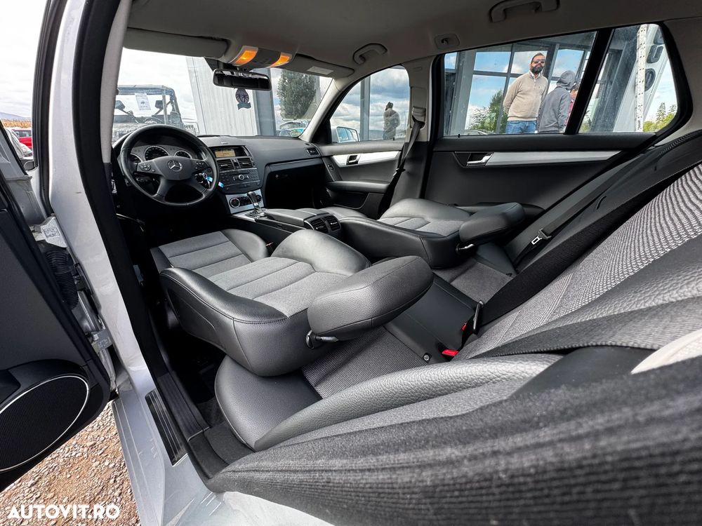 Mercedes-Benz C 180 T Kompressor Automatik BlueEFFICIENCY Elegance - 22