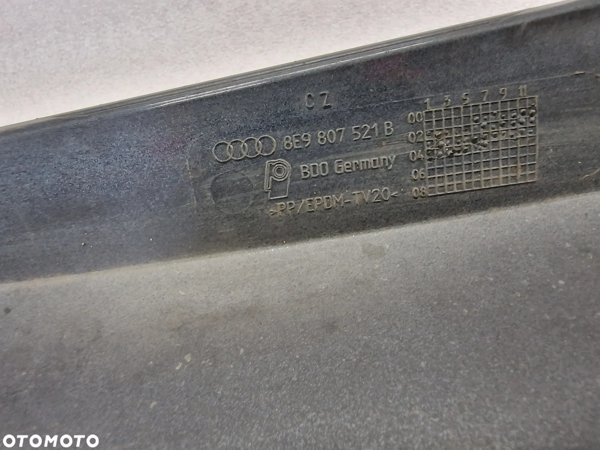 AUDI A4 B6 KOMBI 01-05 DYFUZOR / SPOJLER ZDERZAKA TYLNEGO TYLNIEGO TYŁ , NR 8E9807521B , NR AUKCJI DT24 - 16