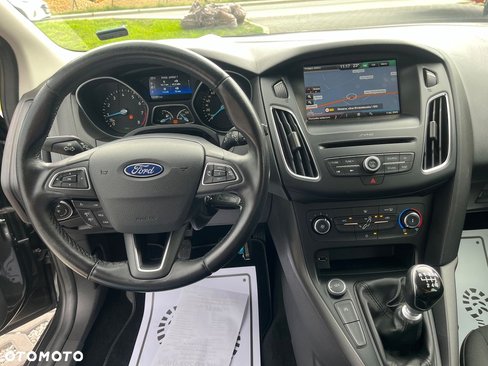 Ford Focus 1.0 EcoBoost Titanium - 21