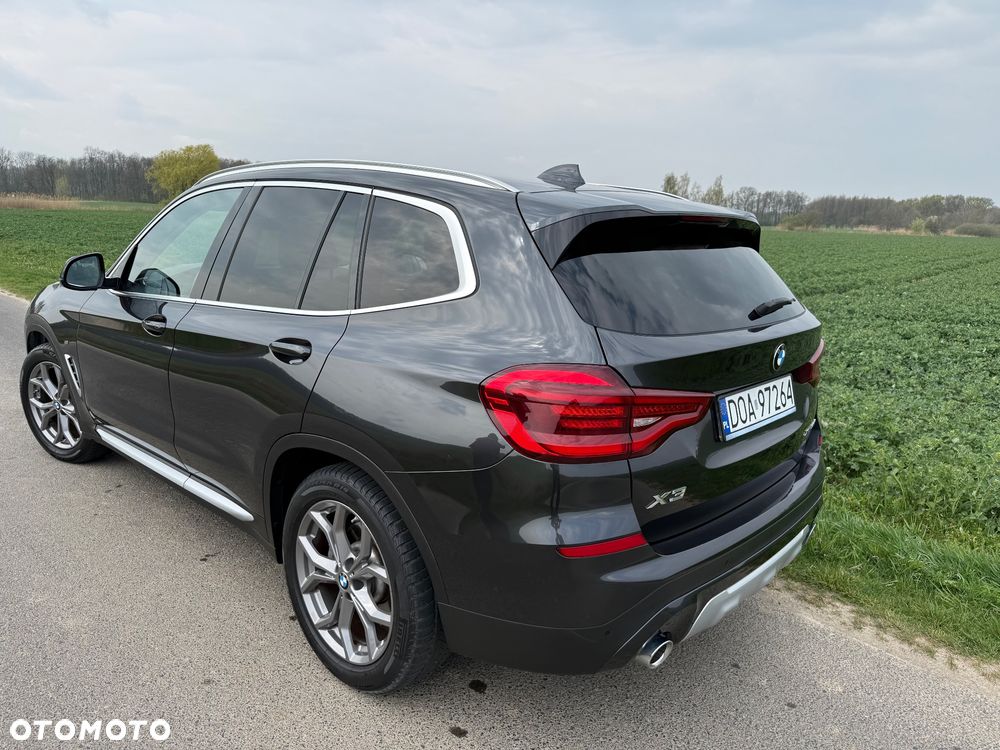 BMW X3 xDrive20d - 38