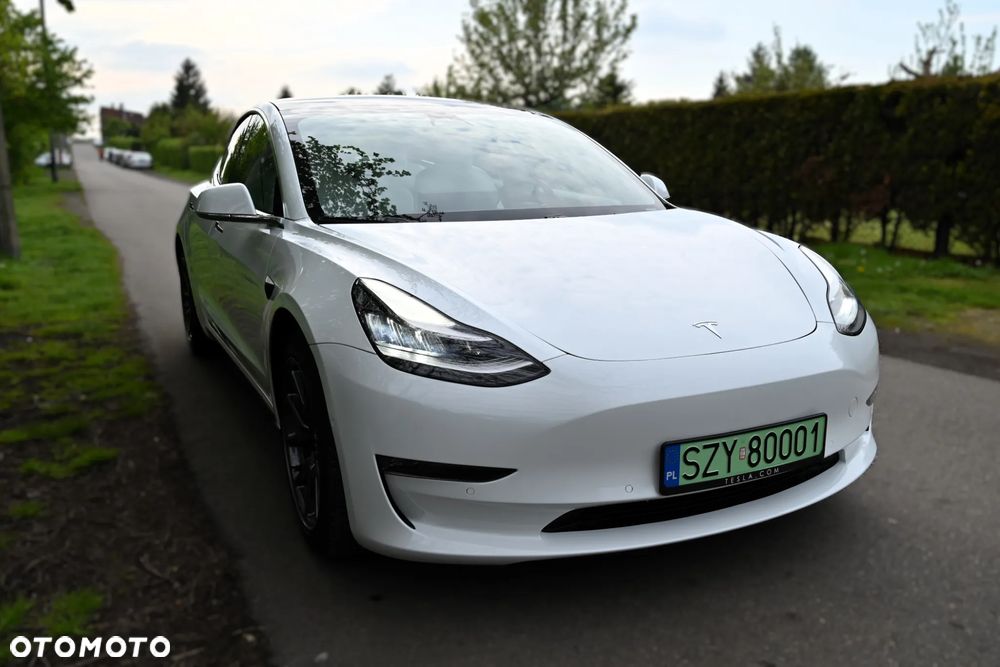 Tesla Model 3 - 7