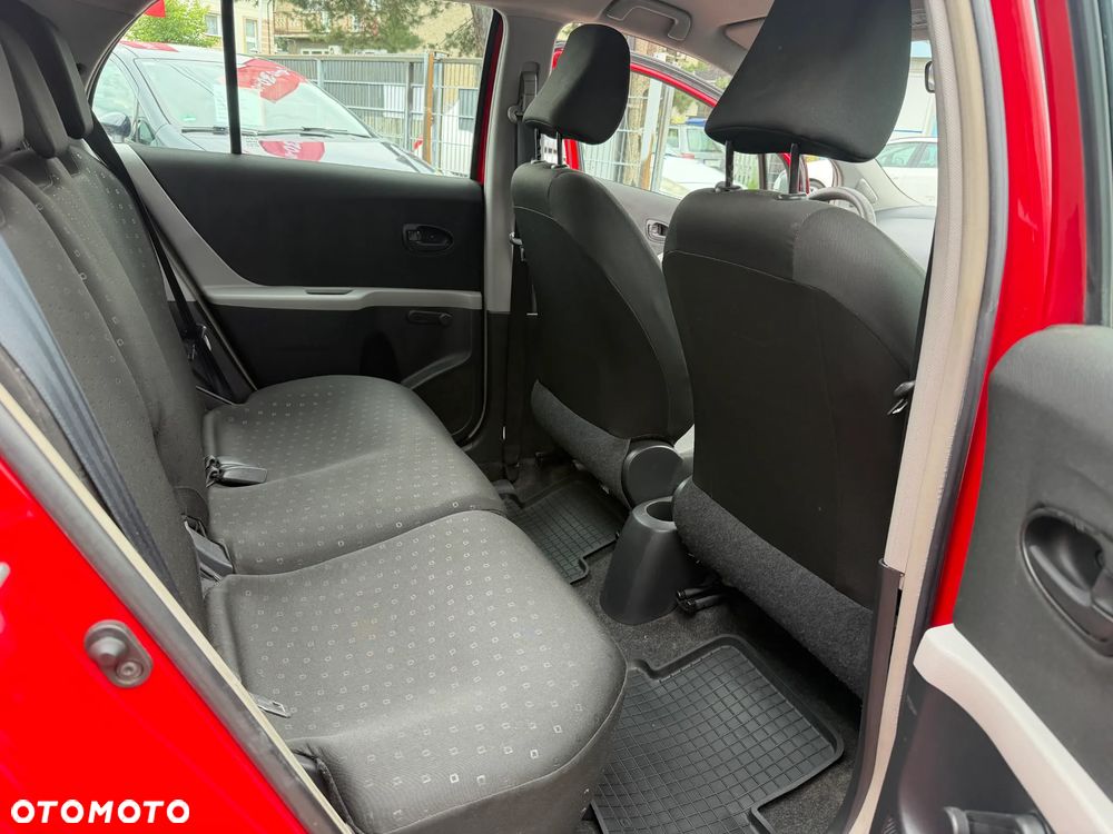 Toyota Yaris 1.0 VVT-i Sol - 24