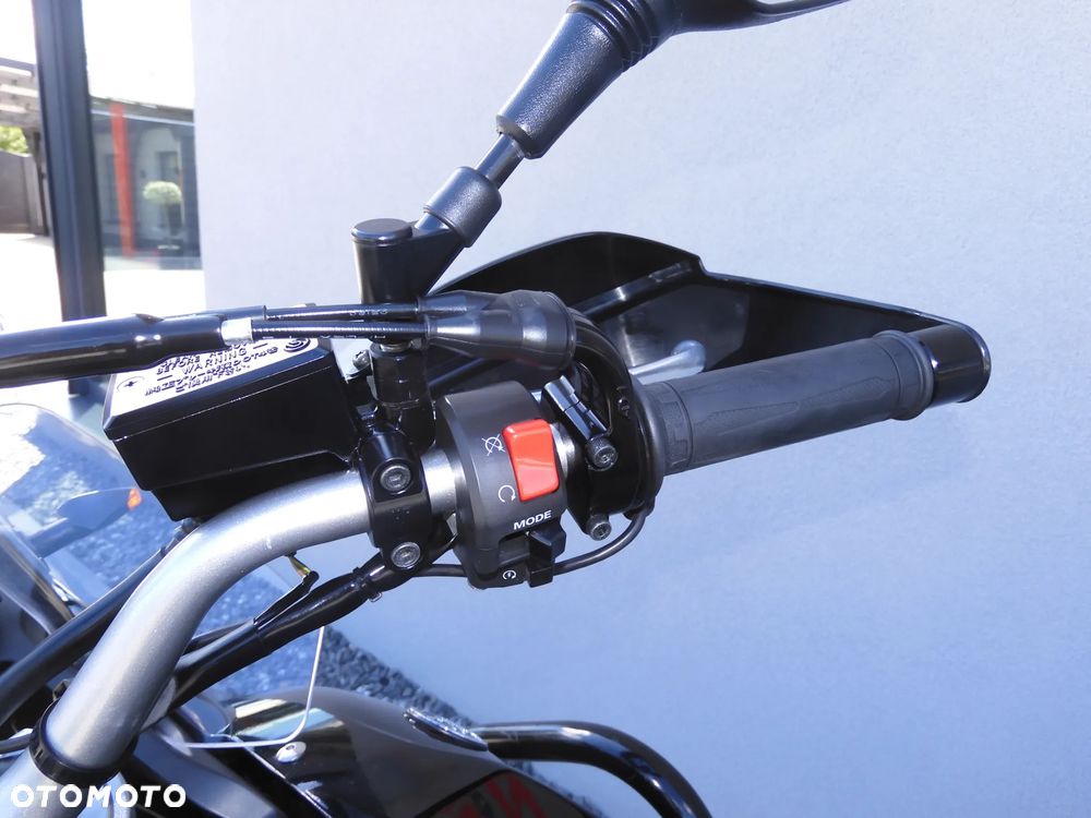 Yamaha Super Tenere - 25