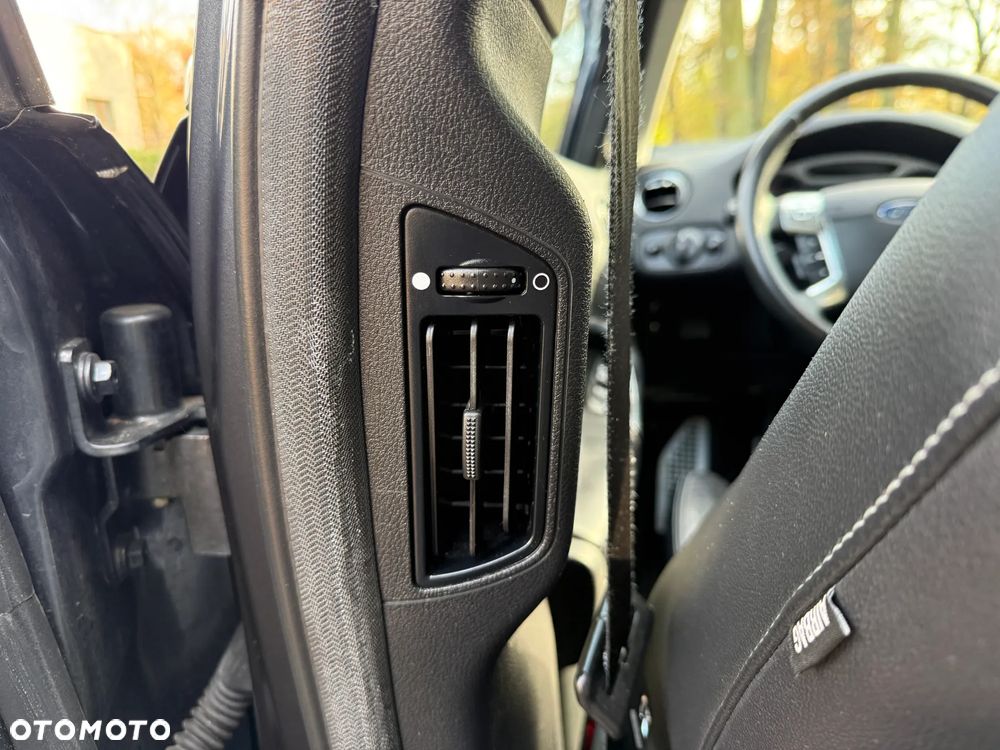 Ford Mondeo Turnier 2.5 Titanium S - 26