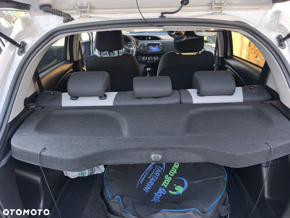 Toyota Yaris 1.5 Premium - 16