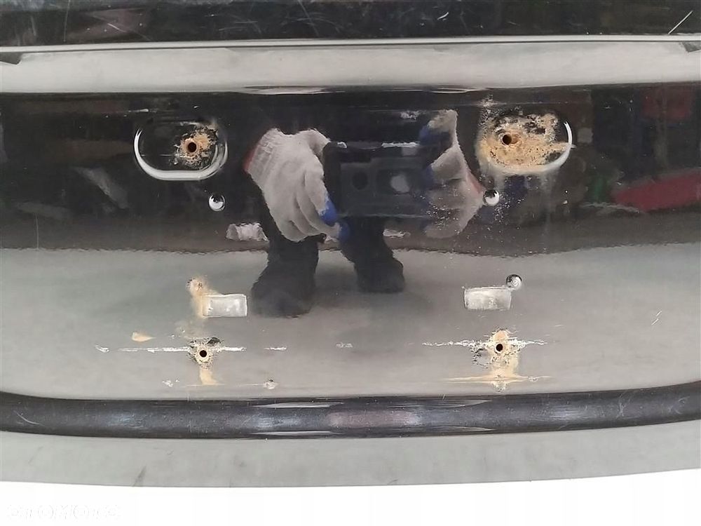 Klapa BAGAŻNIKA tył tylna Toyota Prius C AQUA 2011-2020 CZARNA - 10