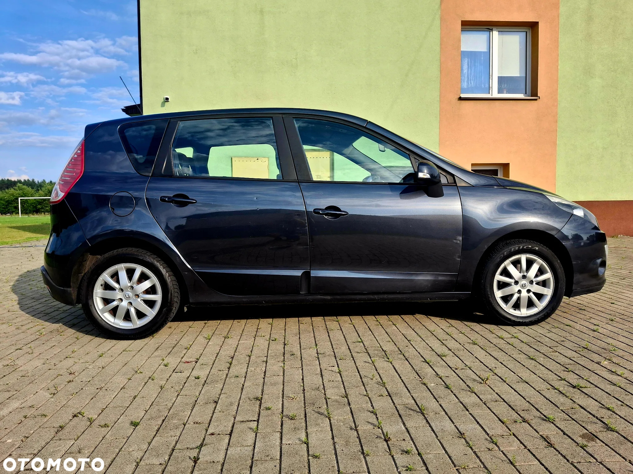 Renault Scenic 1.5 dCi Authentique - 11