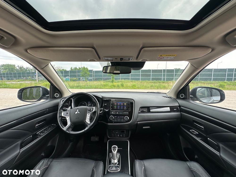 Mitsubishi Outlander Intense + - 37