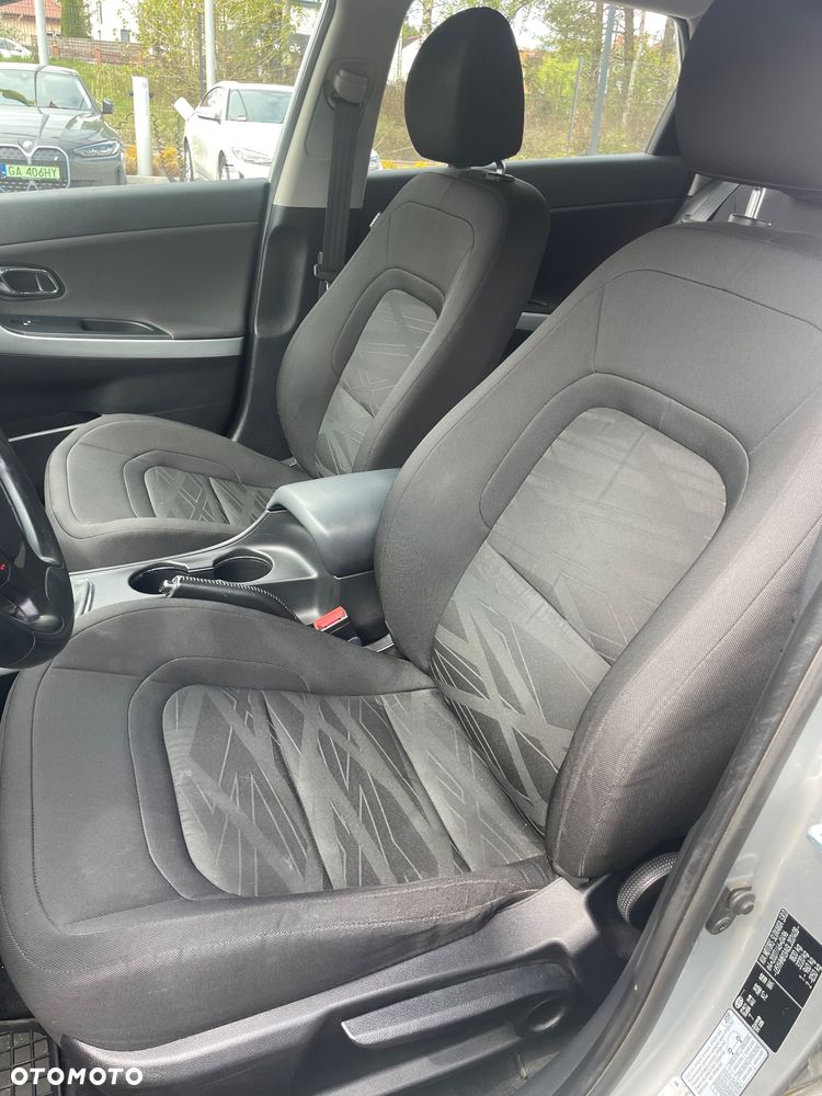 Kia Ceed 1.6 GDI L - 14