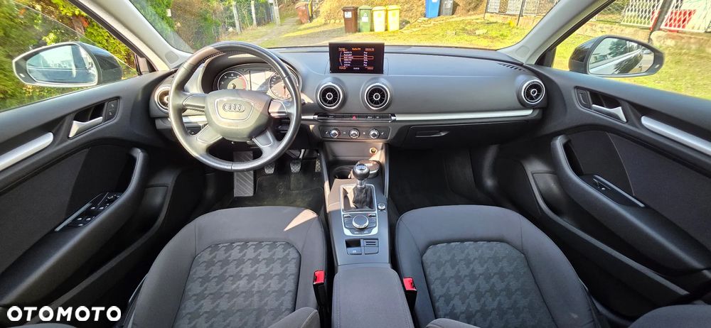 Audi A3 Sportback 1.4 TFSI S line Sportpaket - 11