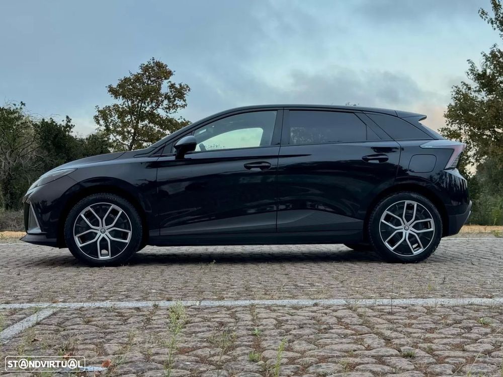 MG MG4 64 kWh Luxury - 4