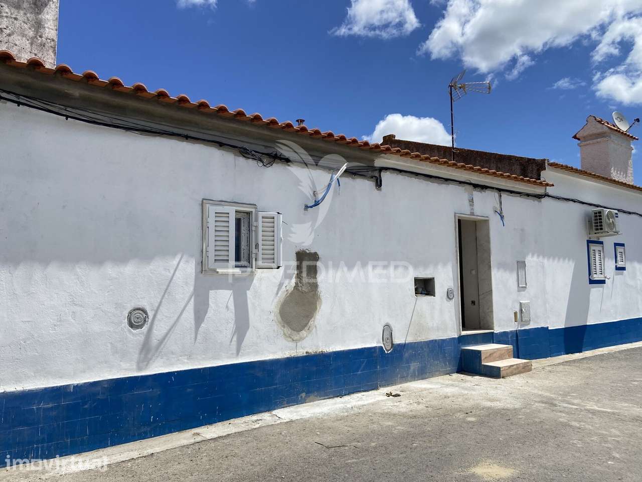 Moradia T2 com Logradouro, Remodelada, em São Brás dos Matos, Aland... - Grande imagem: 2/26