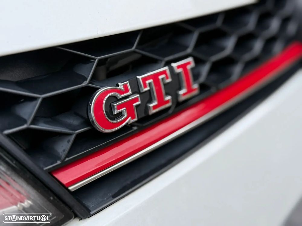 VW Golf 2.0 TSi GTi DSG Performance - 13