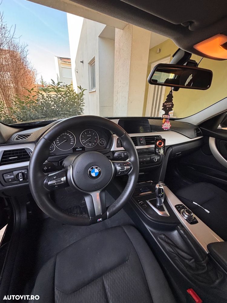 BMW Seria 3 318d DPF Aut. - 13