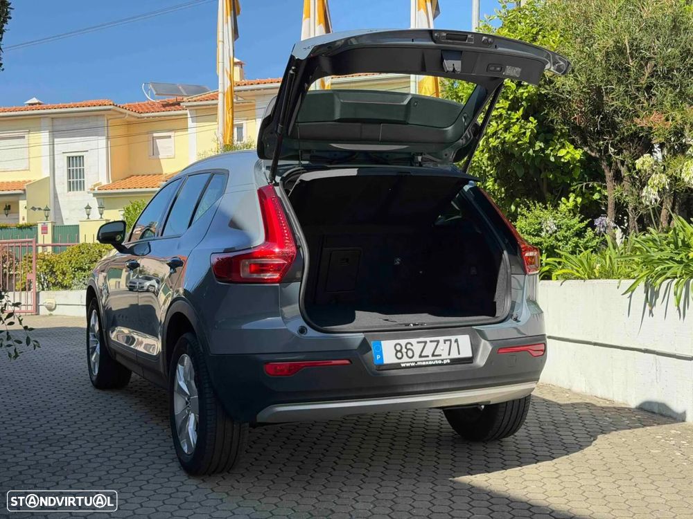 Volvo XC 40 1.5 T3 Momentum Plus Geartronic - 28