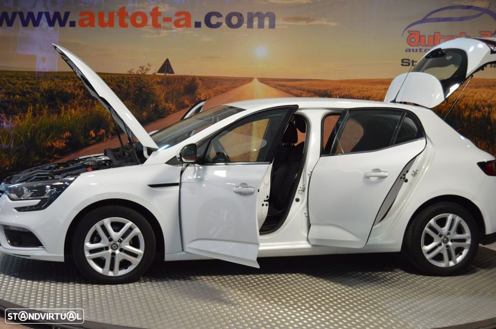 Renault Mégane - 6
