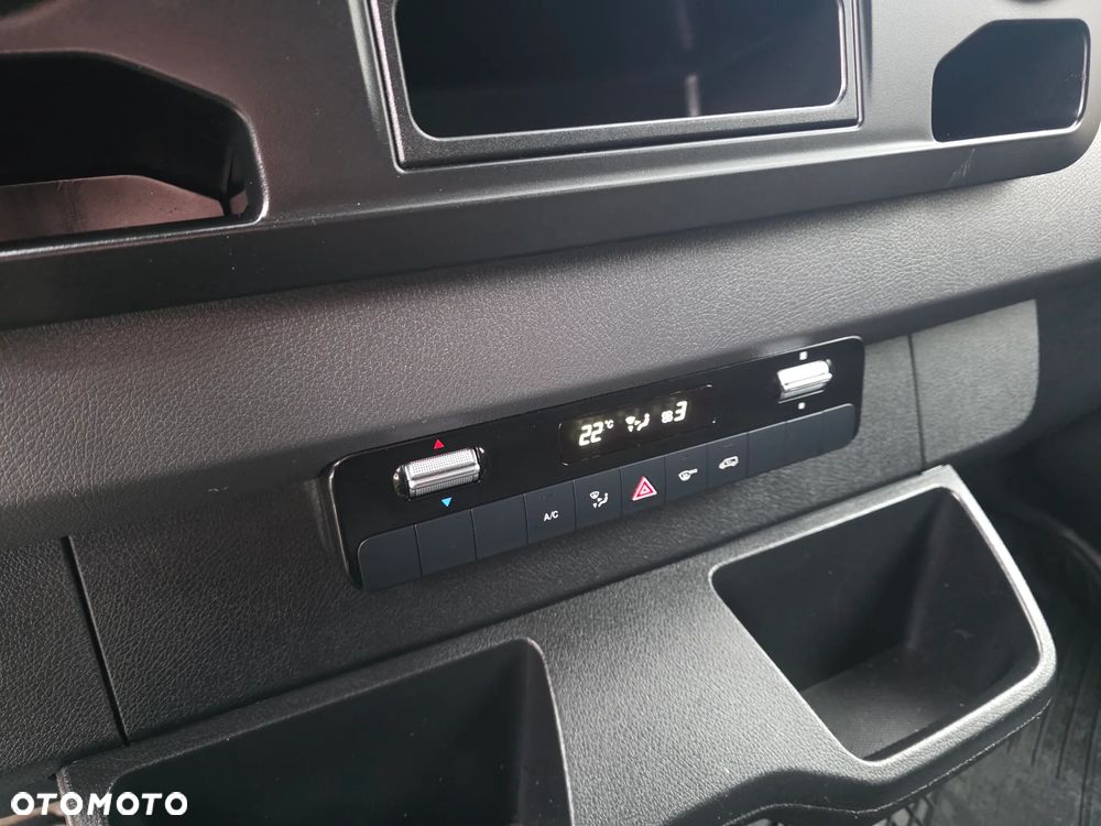 Mercedes-Benz SPRINTER - 14