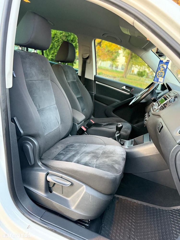 Volkswagen Tiguan 2.0 TDI DPF 4Motion Team - 9