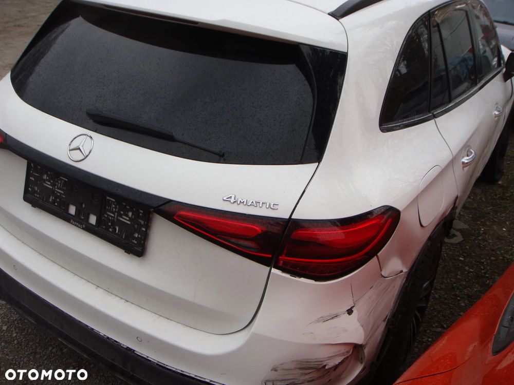 Mercedes-Benz GLC 220 d 4Matic 9G-TRONIC Edition AMG Line - 3