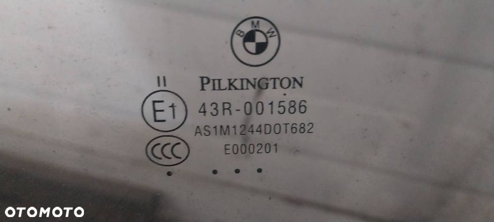 SZYBA CZOŁOWA PRZEDNIA Z CZUJNIKIEM DESZCZU SENSOR BMW X1 E84 - 2