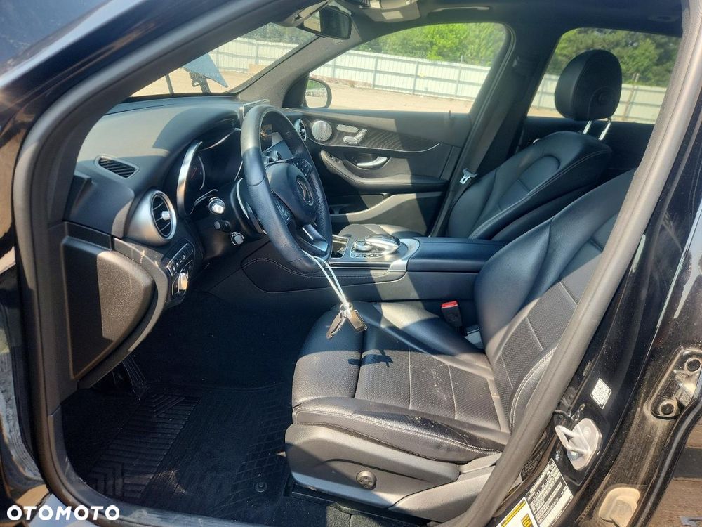 Mercedes-Benz GLC 300 4Matic 9G-TRONIC - 8