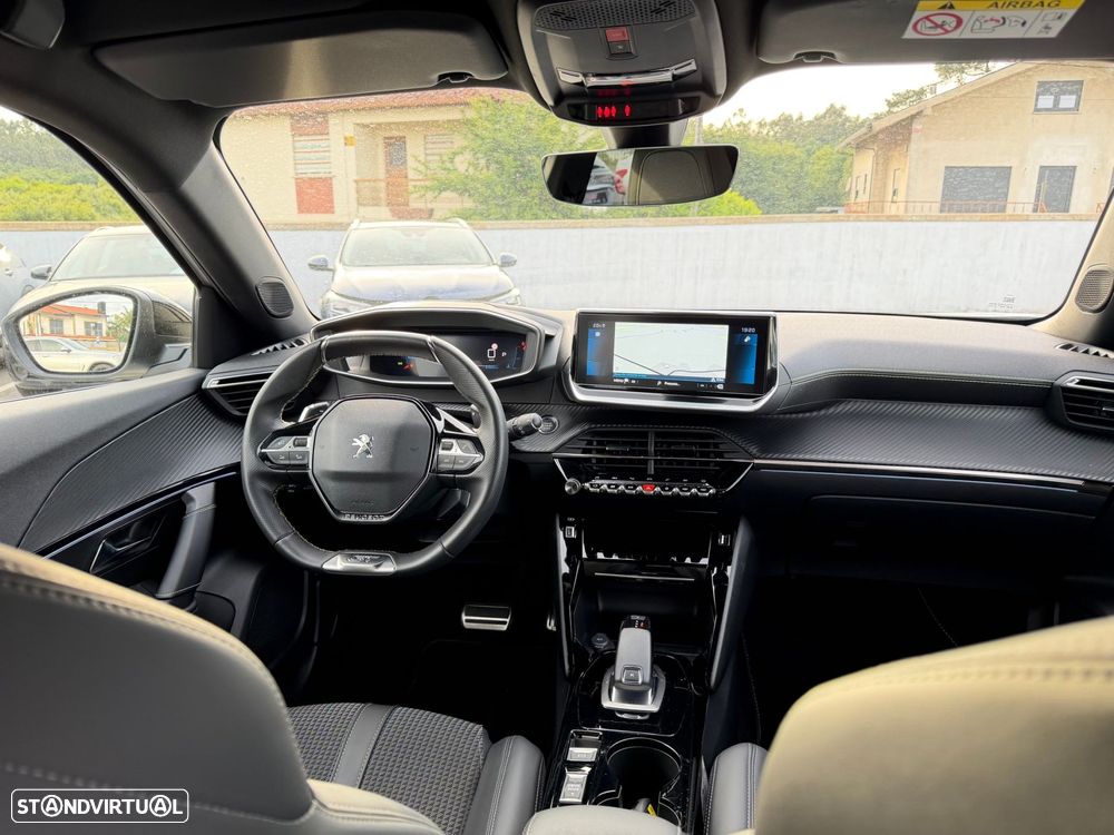 Peugeot 2008 1.2 PureTech GT Pack EAT8 - 38