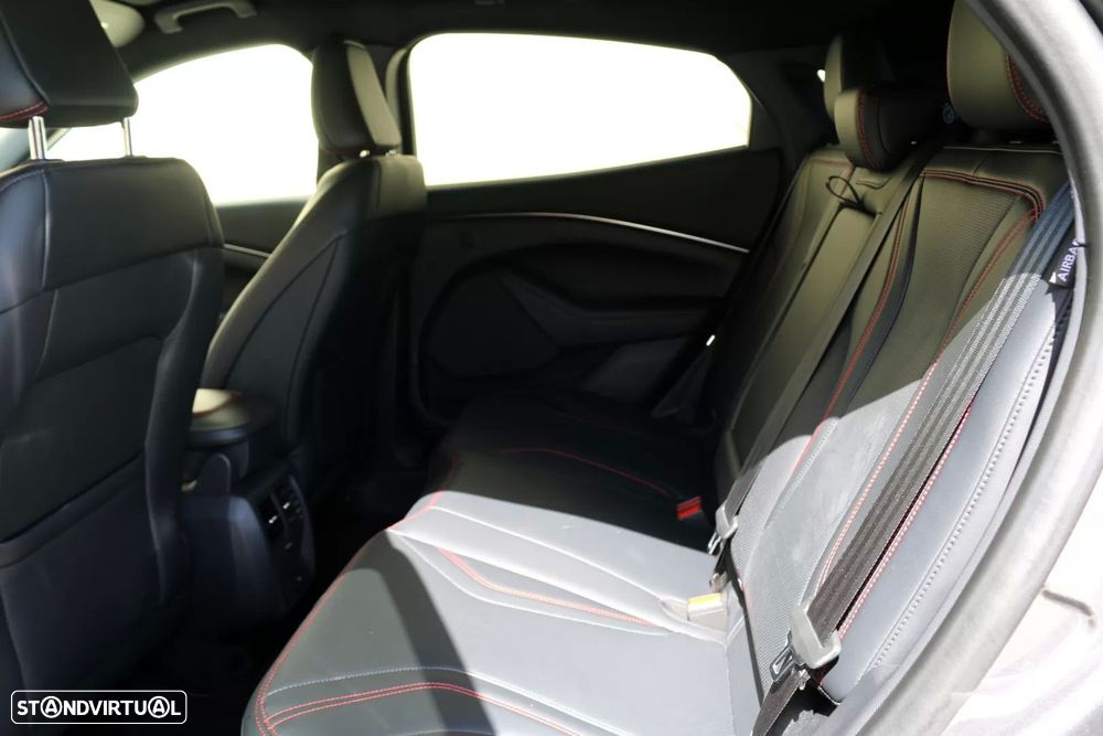 Ford Mustang Mach-E Premium AWD - 18