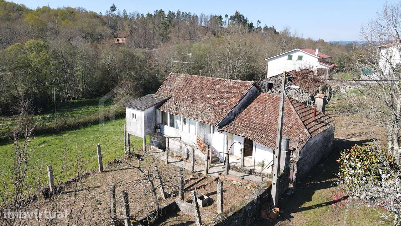 Moradia p/ Reconstruir em Arcas-Mões - Grande imagem: 5/15
