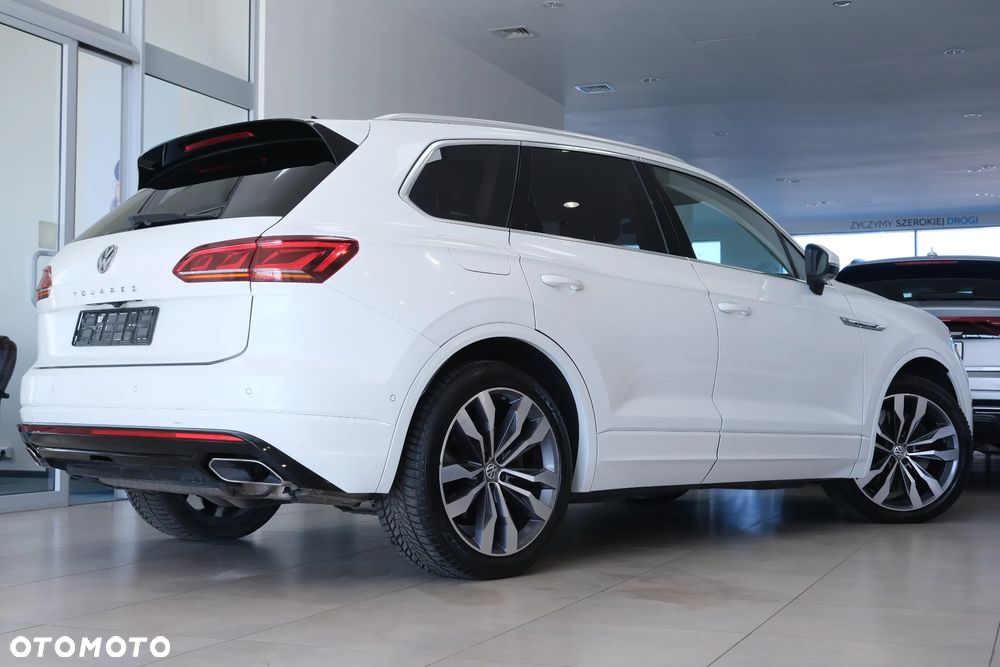 Volkswagen Touareg 4.0 V8 TDI SCR 4Mot R-Line - 8