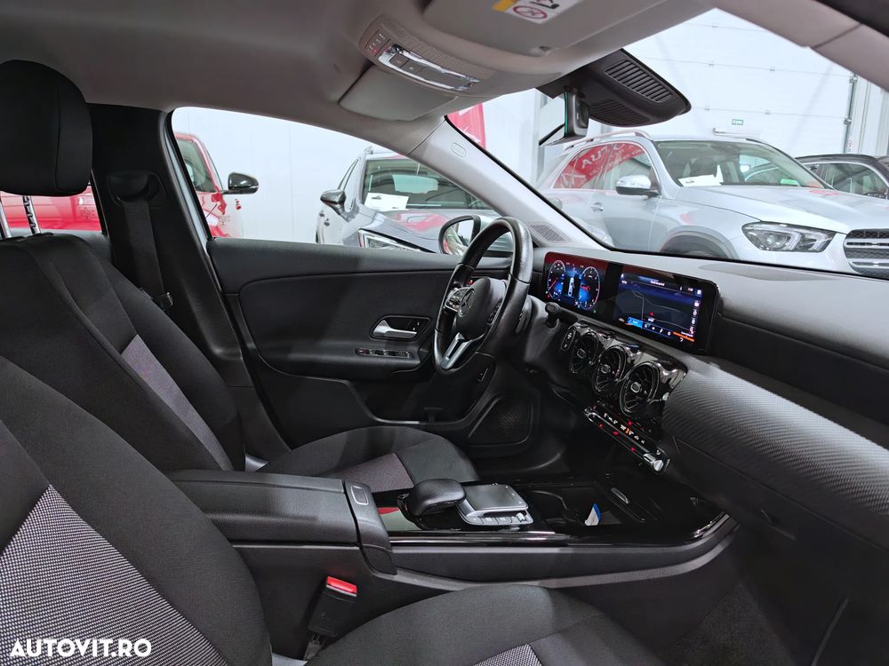 Mercedes-Benz A 180 d Sedan 7G-DCT - 21