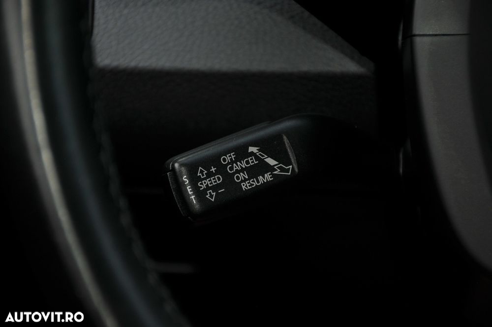 Volkswagen Passat - 22