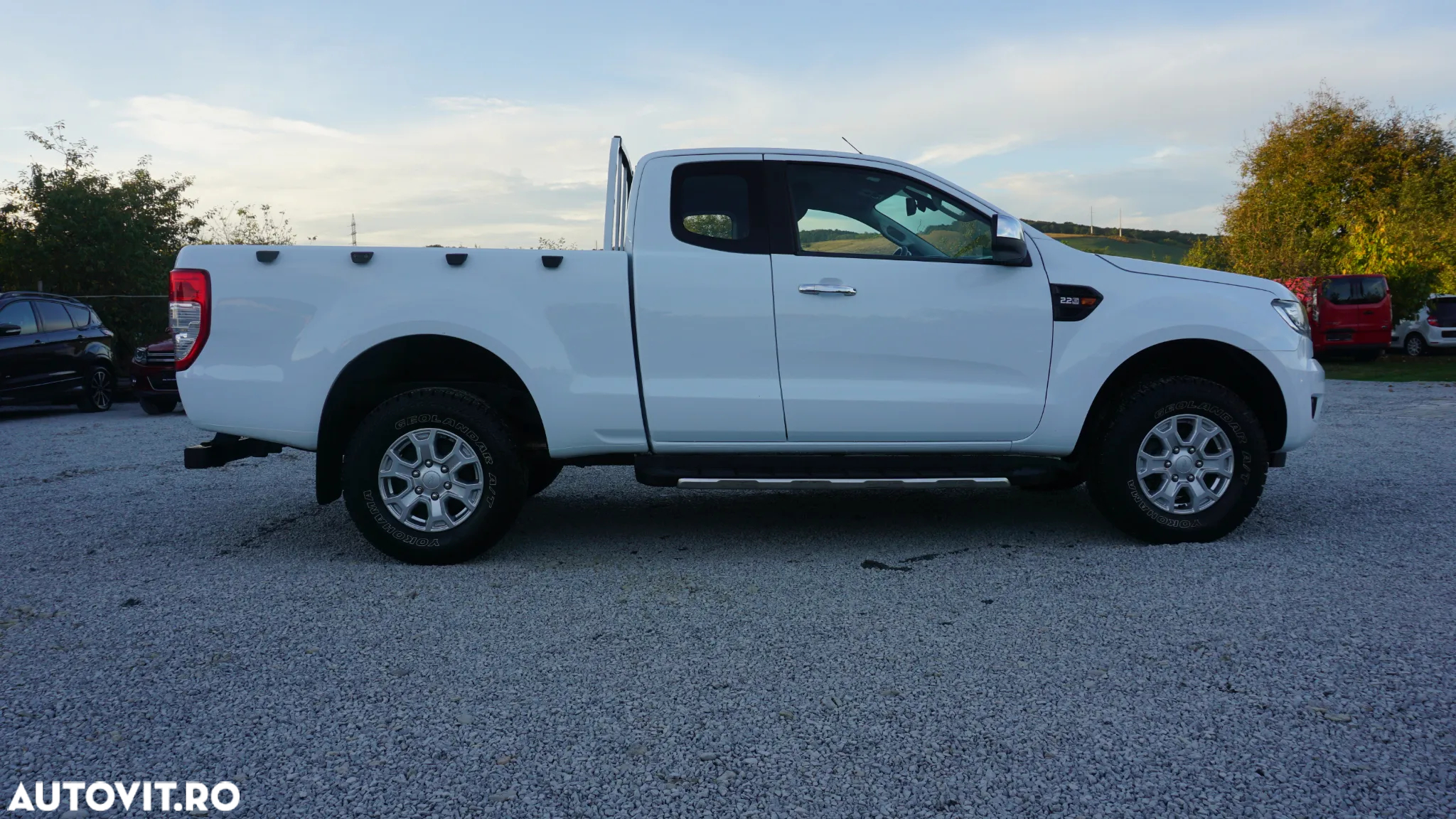 Ford Ranger Pick-Up 2.2 TDCi 4x4 Cabina RAP - 3