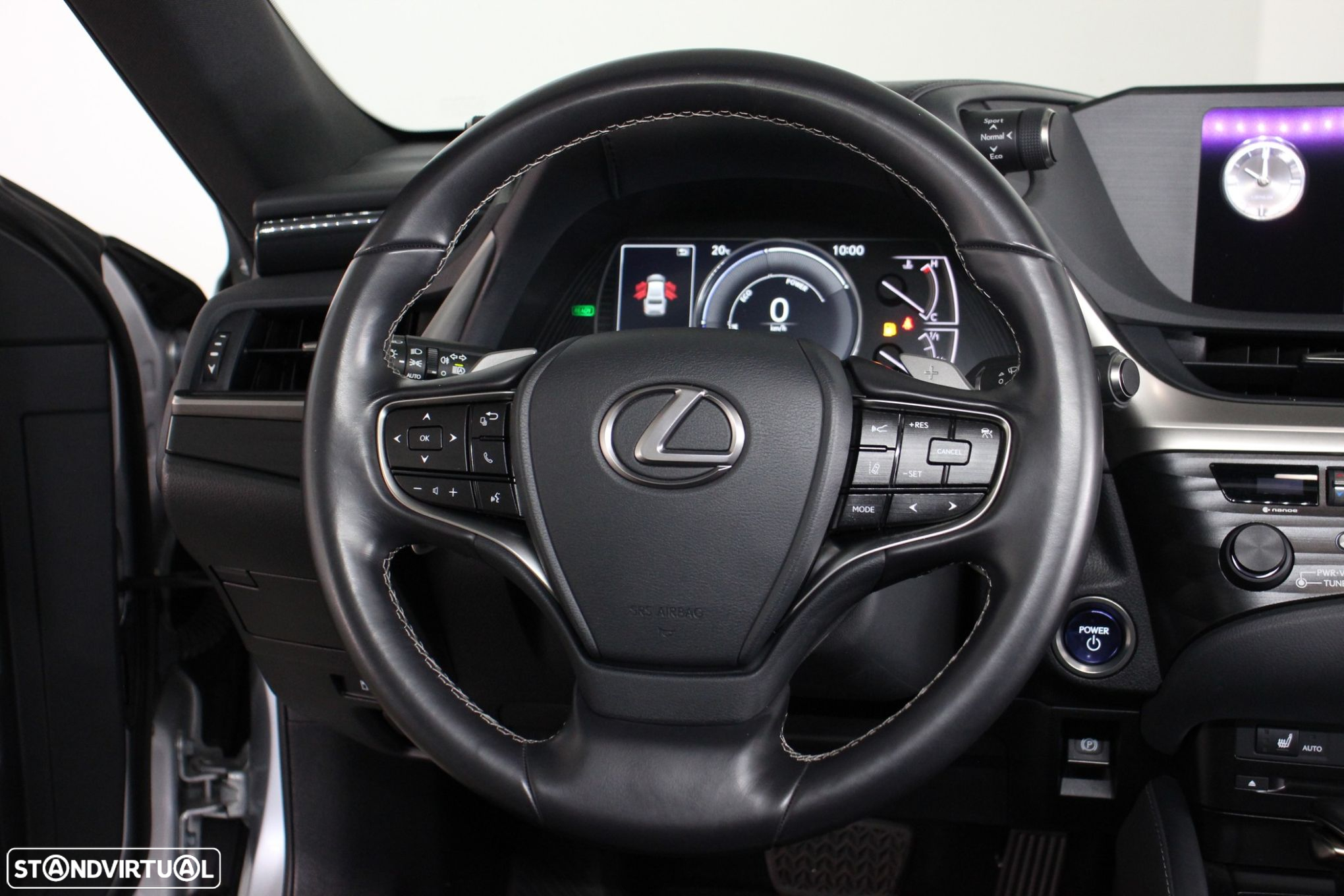 Lexus ES 300h - 10
