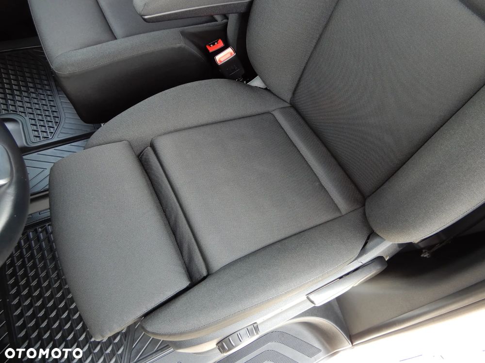 Mercedes-Benz SPRINTER 319 CDI 3.0 V6 190 KM Winda Załadowcza BÄR 600 Kg Udźwig Furgon Blaszak Maxi 4325 mm 1095 Kg Ładowności Wzmacniany Stan Jak Nowy UNIKAT MEGA OKAZJA POLECAM - 33
