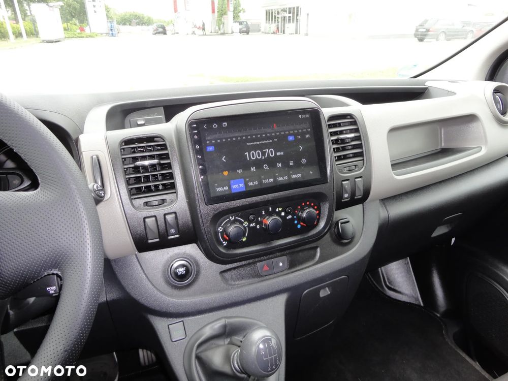 Renault Trafic - 11