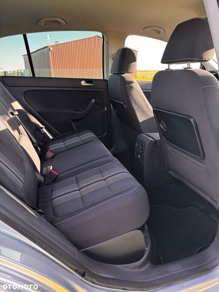 Volkswagen Golf Plus 1.6 TDI DPF MATCH - 4