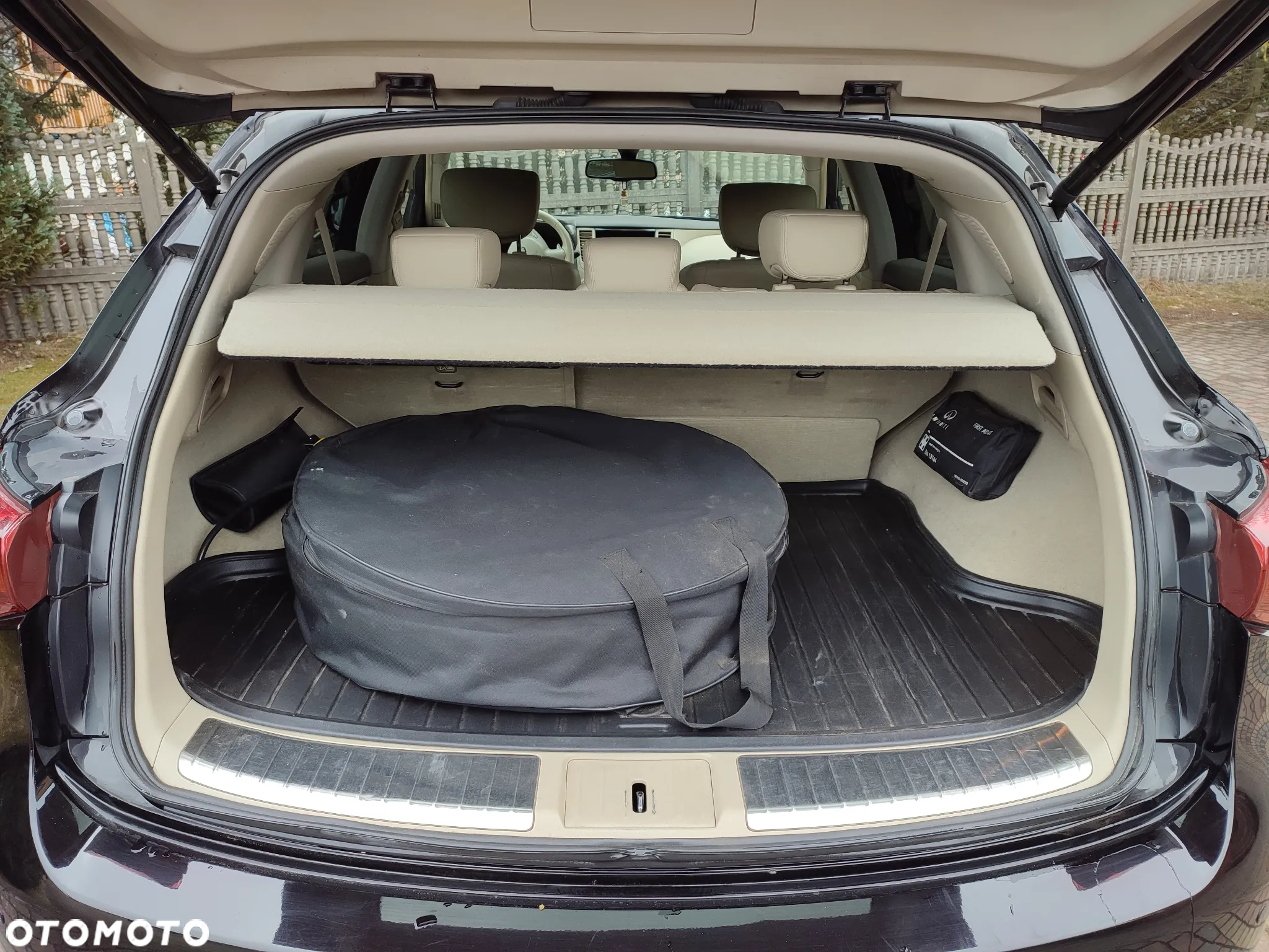 Infiniti QX70 3.7 S Premium - 13