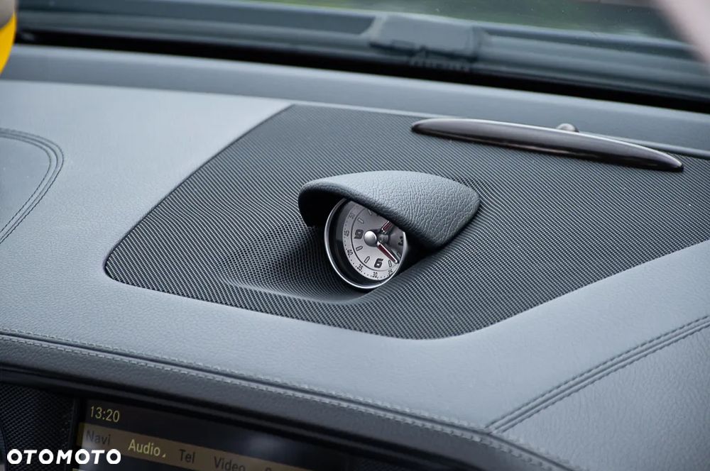 Mercedes-Benz SL - 17