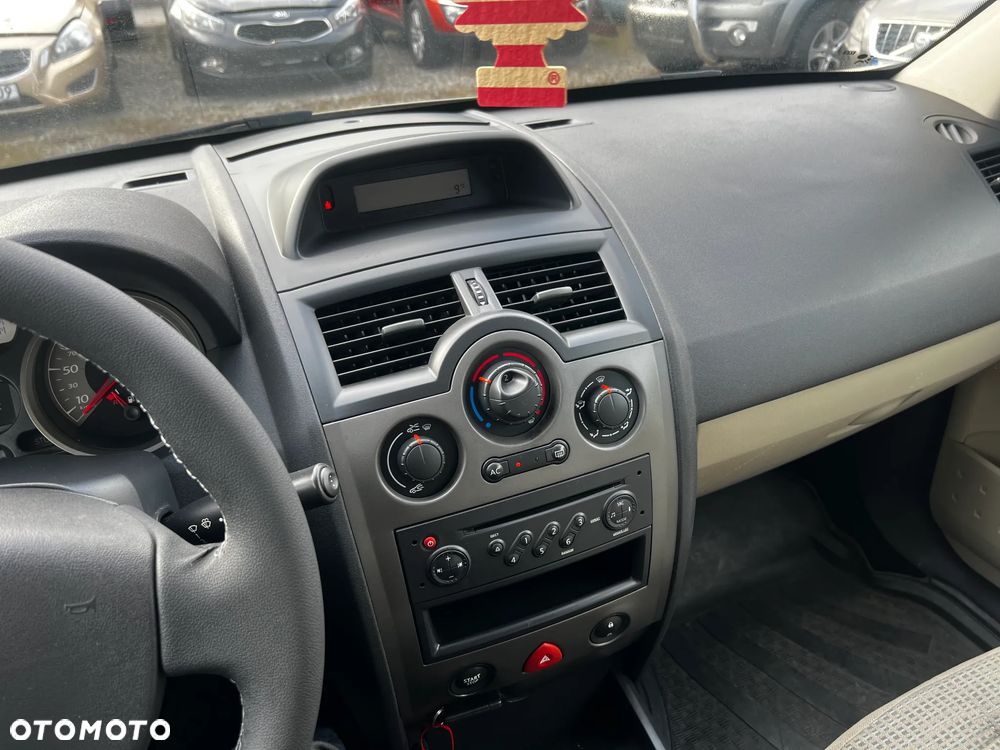 Renault Megane - 8