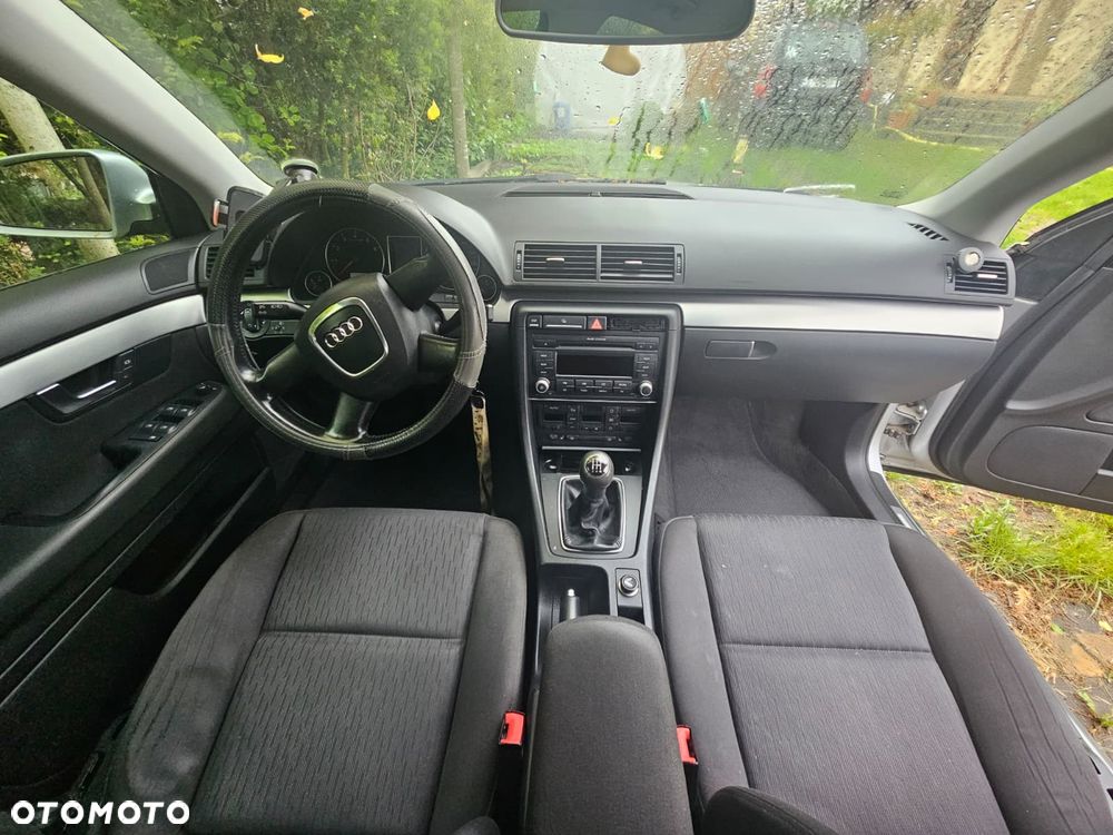 Audi A4 Limousine - 2