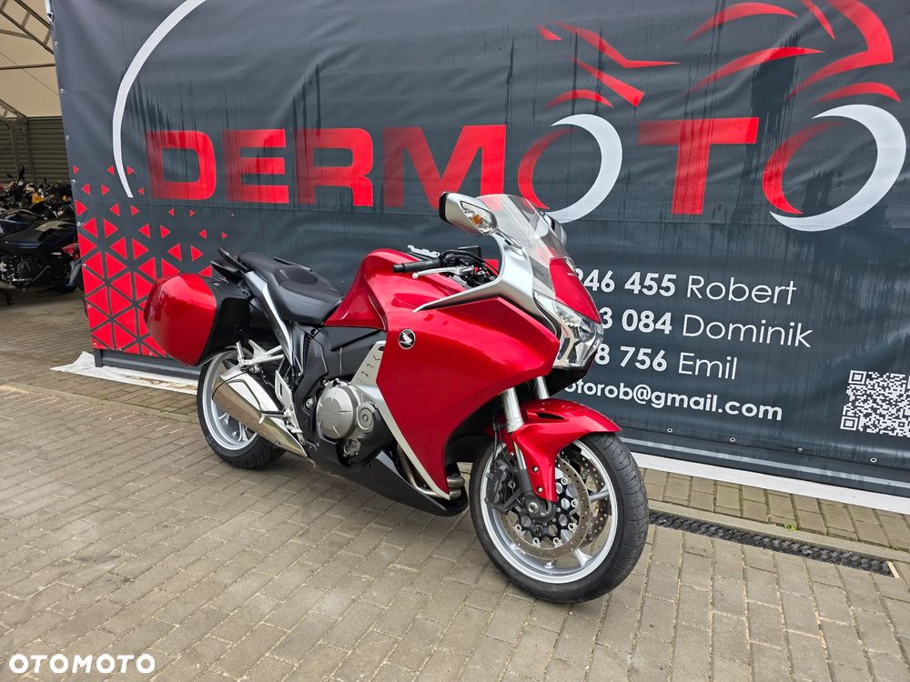 Honda VFR - 33