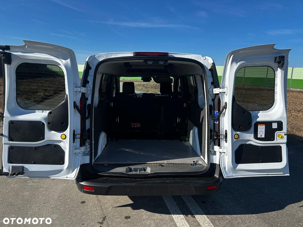 Ford Transit Connect - 36
