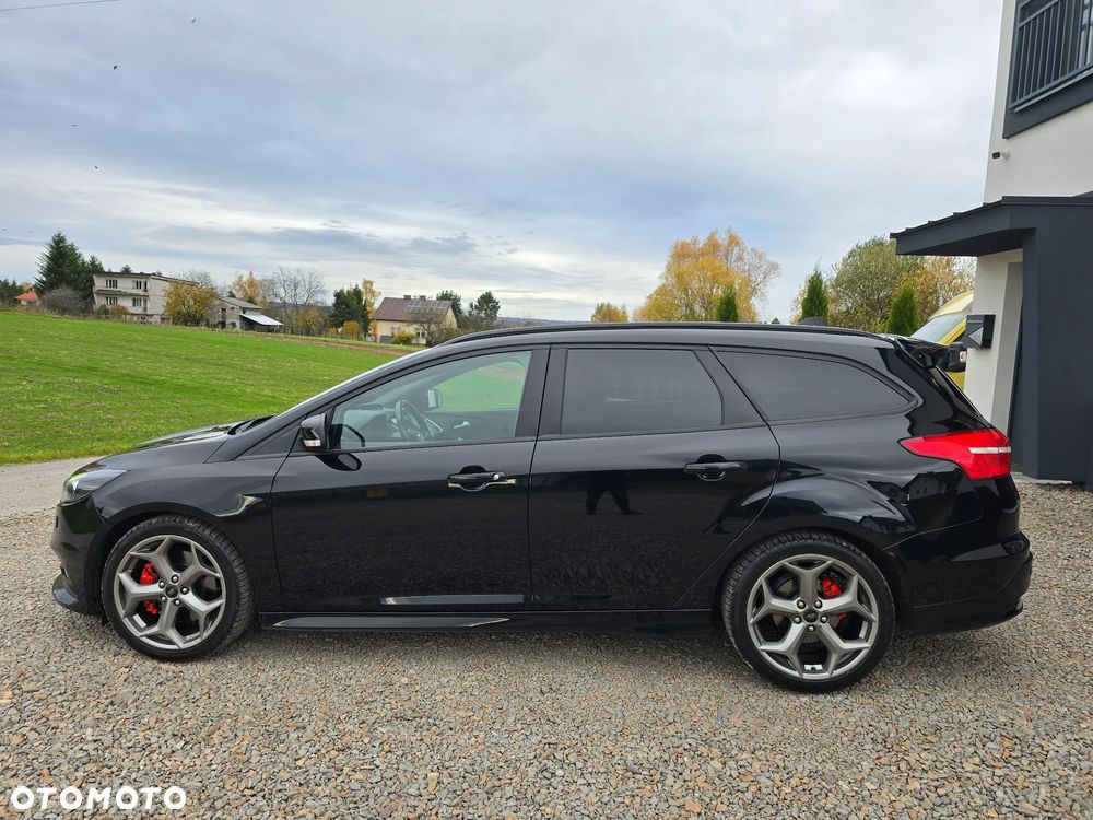 Ford Focus 2.0 EcoBoost ST mit Leder-Exclusiv-Paket - 35