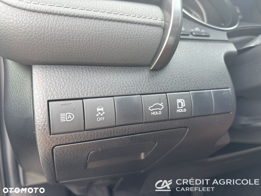 Toyota Camry 2.5 Hybrid Prestige CVT - 24