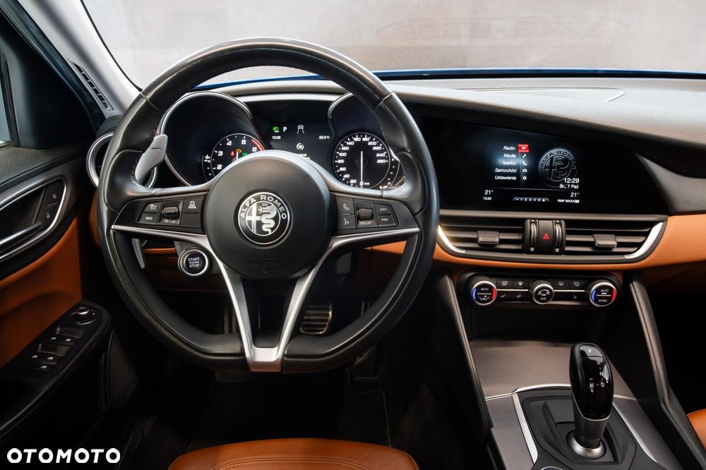 Alfa Romeo Giulia 2.0 Turbo Veloce Q4 - 12