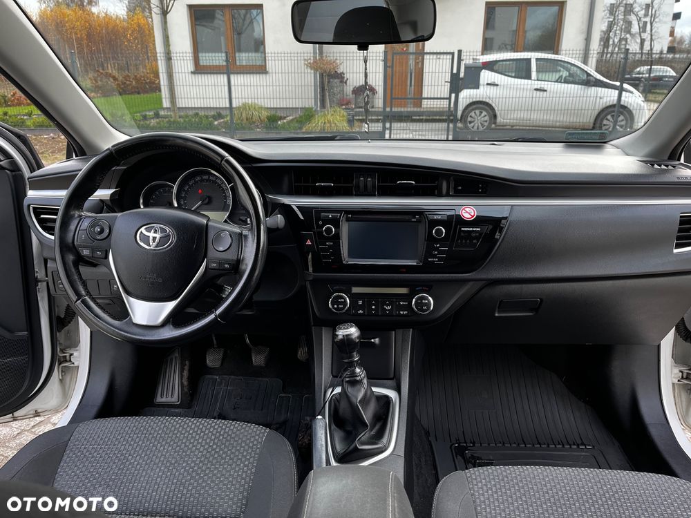 Toyota Corolla 1.6 Active - 17